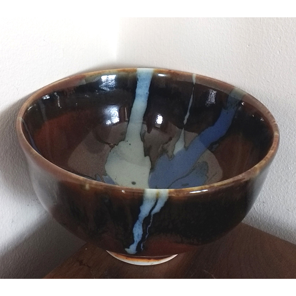 brown blue bowls