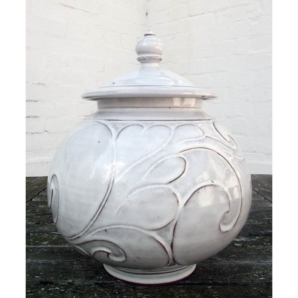 Oriental lidded pot