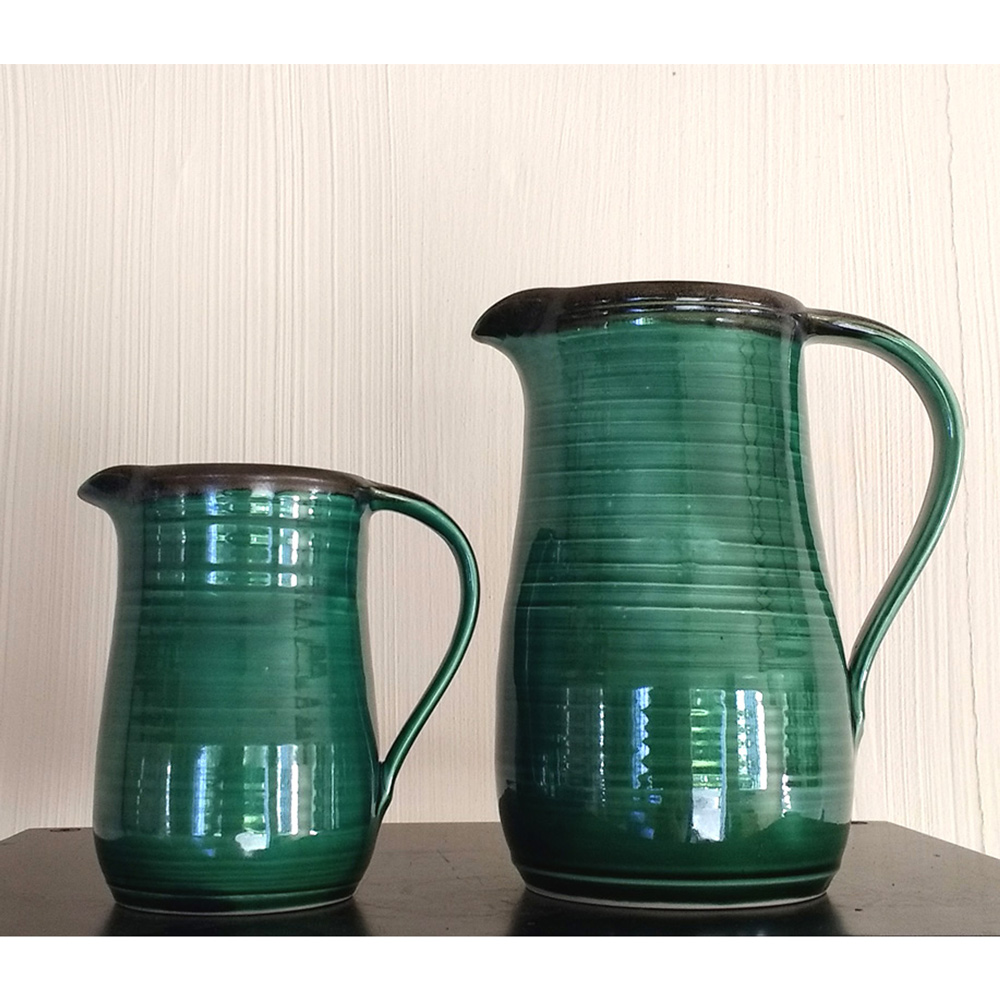 two sizes of jugs