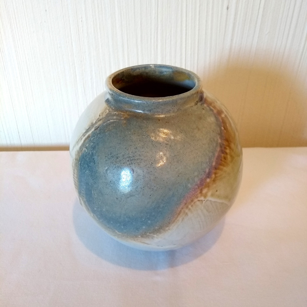 grey porcelain vase