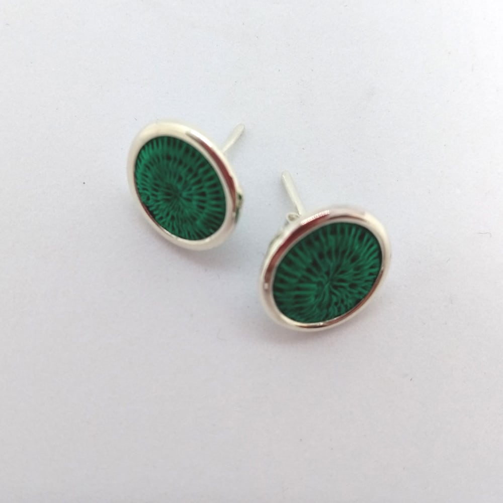 emerald green earrings