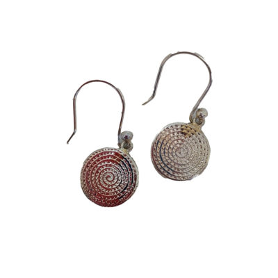 round earrings