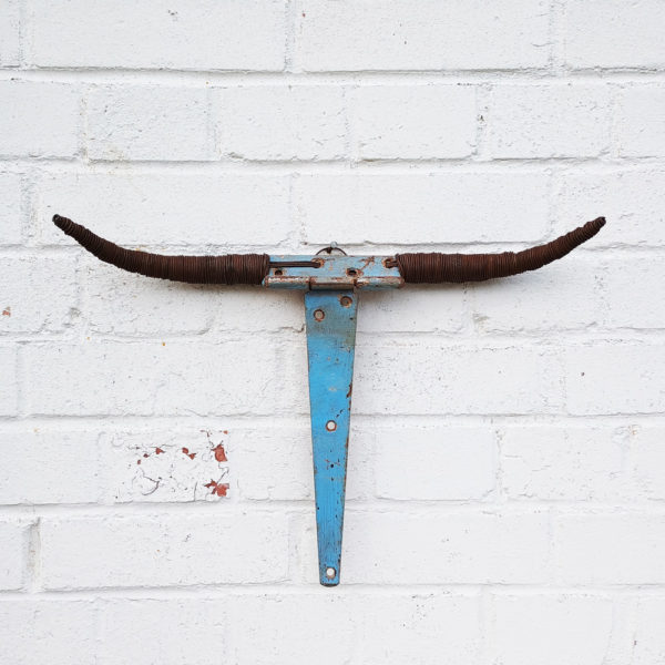 bull sculpture