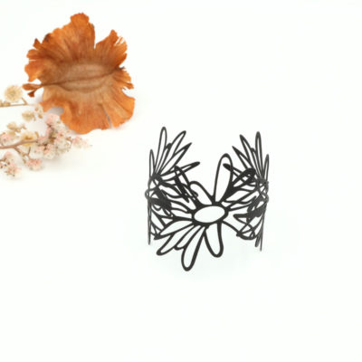 black daisy